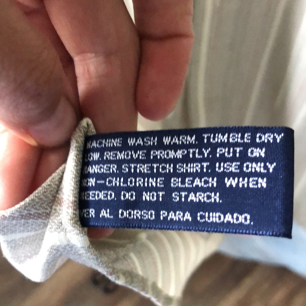 IIn excellent condition shirt - Picture 6 of 6